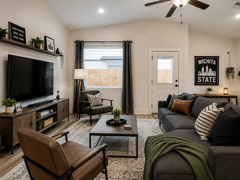 5742 E Bristol St — Photo 3