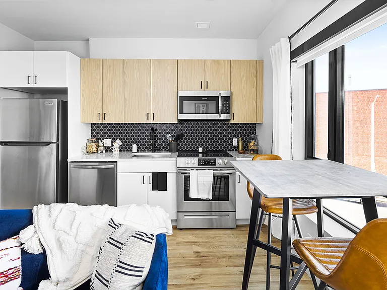 76 Baldwin St #301 — Photo 14