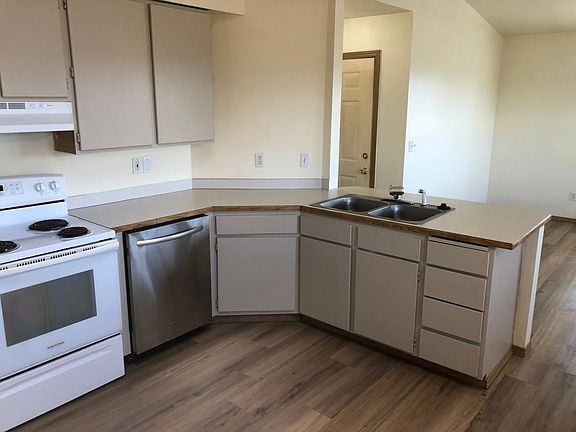 3rd image of 1716 4th St APT 1