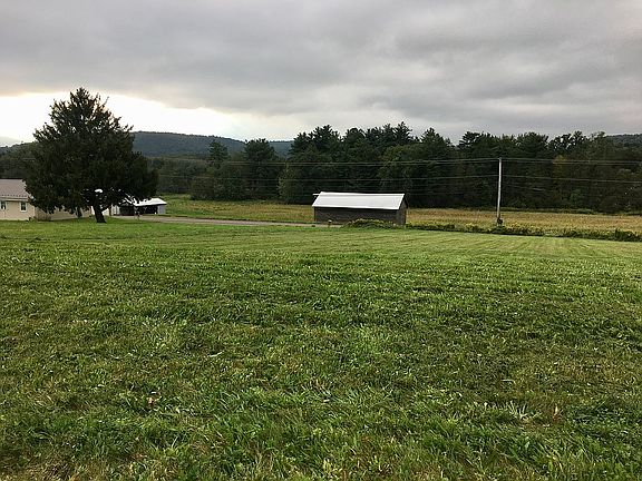 4th image of 120 Greenfield Dr