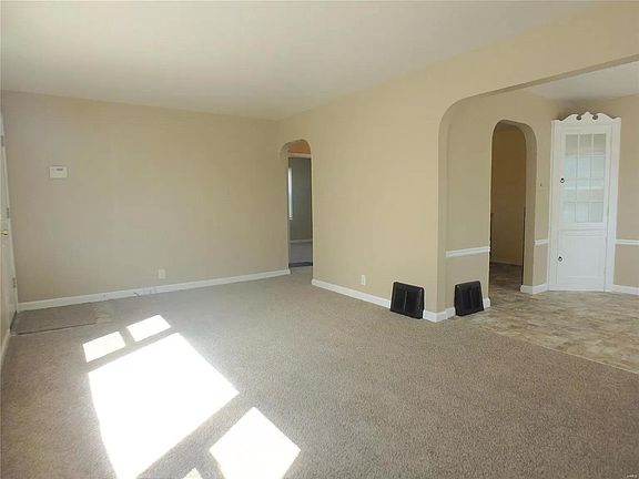 2nd image of 6326 Abbott Dr