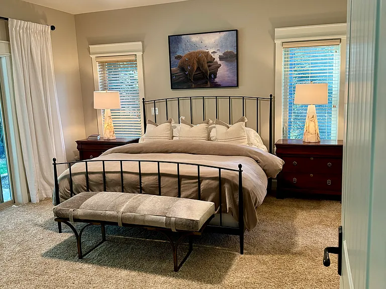 1020 Cedar Ln — Photo 8
