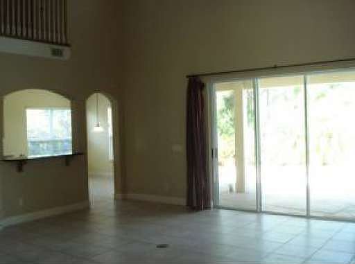4th image of 1499 Tipperary Dr