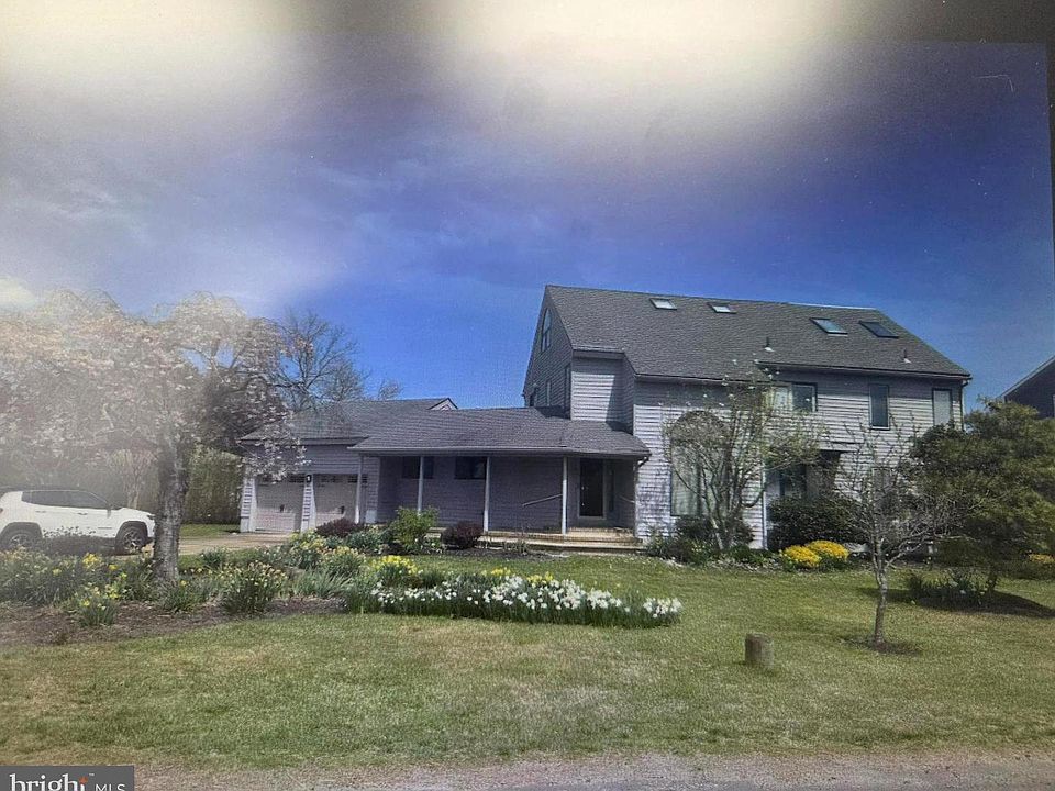 1st image of 1 Cedarcrest Dr