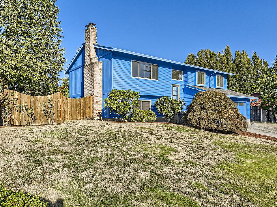 1st image of 2329 SE Beaver Creek Ln