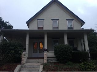 105 Brown St APT A, Valparaiso, IN 46383