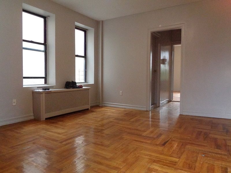 1st image of 260 E 240th St #21