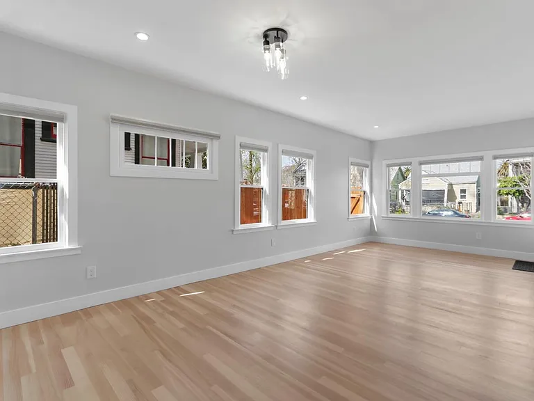 1720 U St #4 — Photo 27