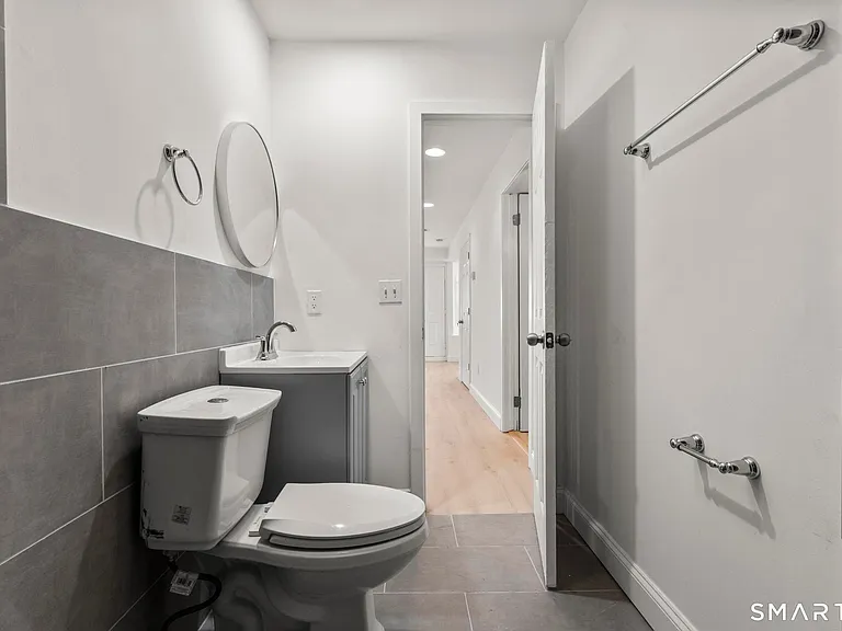 64 Soundview Ave #1 — Photo 7