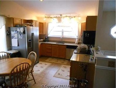 5th image of 403 Pine Way Dr