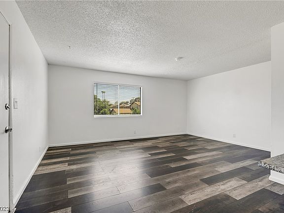 3rd image of 1613 Constantine Ave