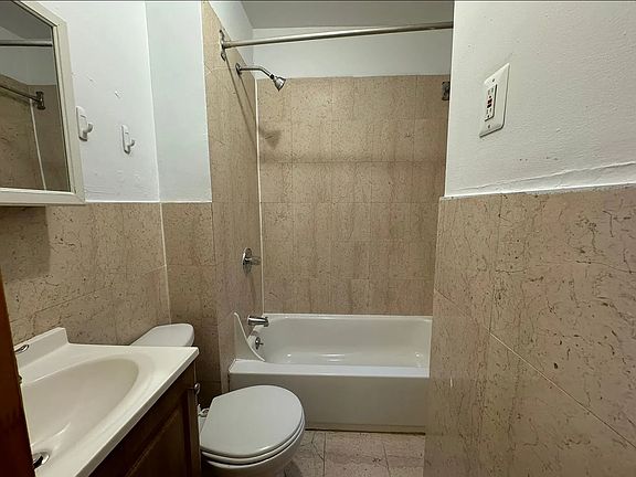 3rd image of 327 E 108th St APT 2