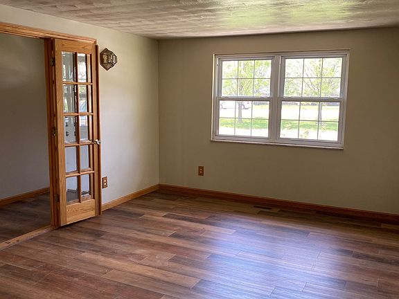 5th image of 7226 Old Troy Pike