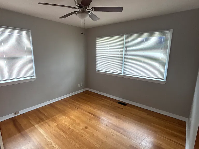 4402 Virginia Ave — Photo 5