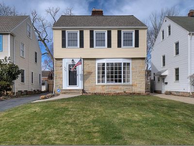 3698 Gridley Rd, Shaker Heights, OH, 44122