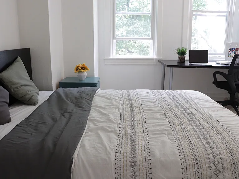 1033 Flemington St — Photo 28