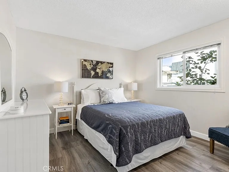 218 E Balboa Blvd #1/2 — Photo 19