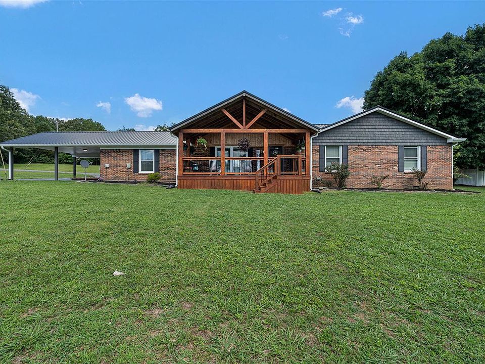 1st image of 301 Sunset Hill Dr