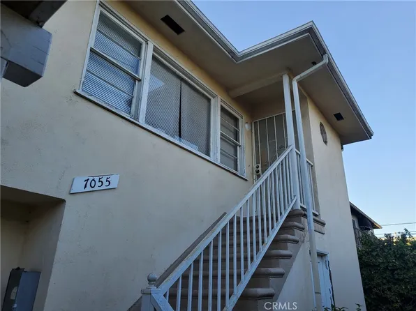 7055 S La Cienega Blvd, Los Angeles, CA 90045