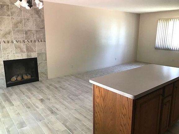 3rd image of 707 Greencastle Dr
