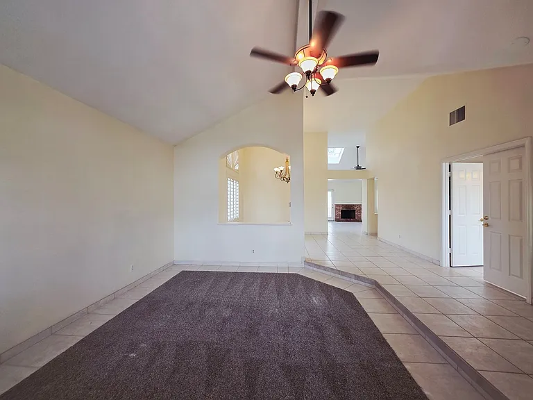 2920 Setting Sun St — Photo 10