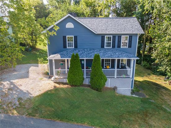 627 Ash St, California, PA 15419