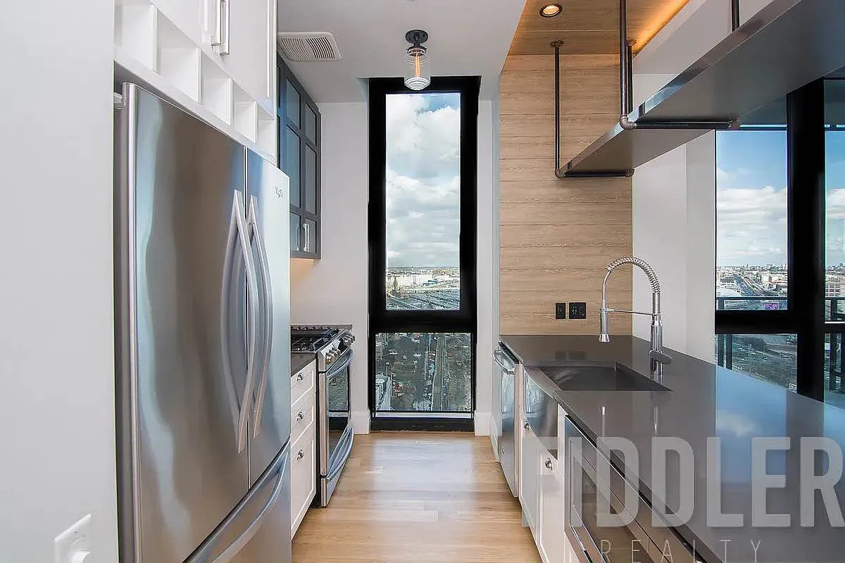 44-41 Purves Street — Photo 4