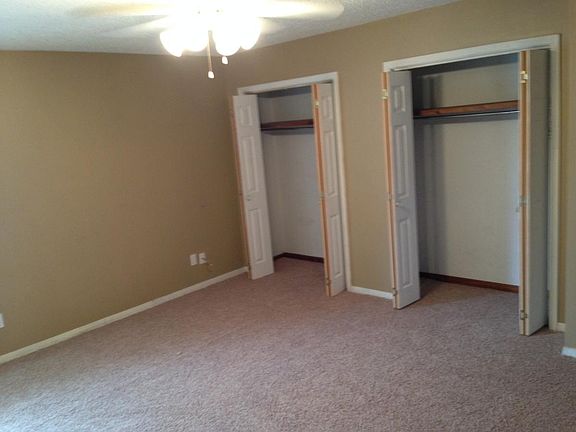 5th image of 126 Southfield Pkwy