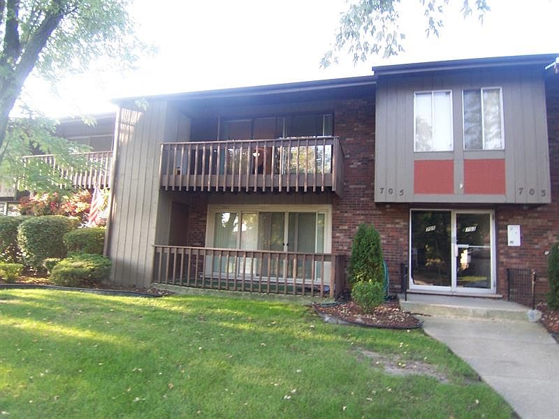 1st image of 705 E 194th St #A