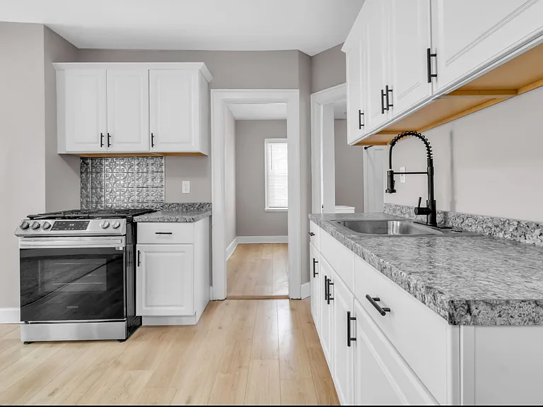 1684 William St #1 — Photo 7
