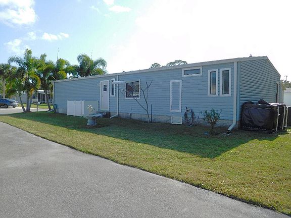 4th image of 4386 Twin Lakes Dr