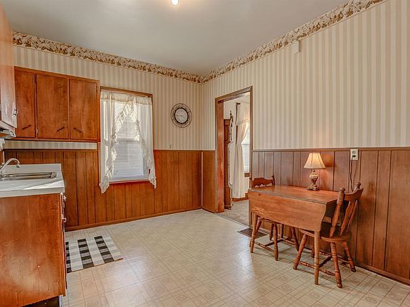 2nd image of 506 Westview Ave
