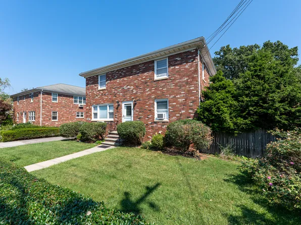 200 Seaside Avenue APT 2A, Stamford, CT 06902