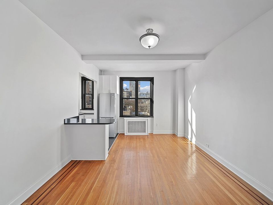 1st image of 208 W 23rd St APT 809