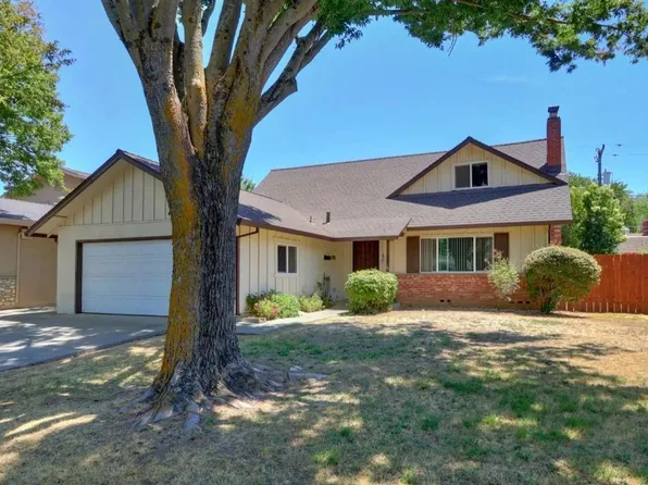 2102 Whittier Dr, Davis, CA 95618