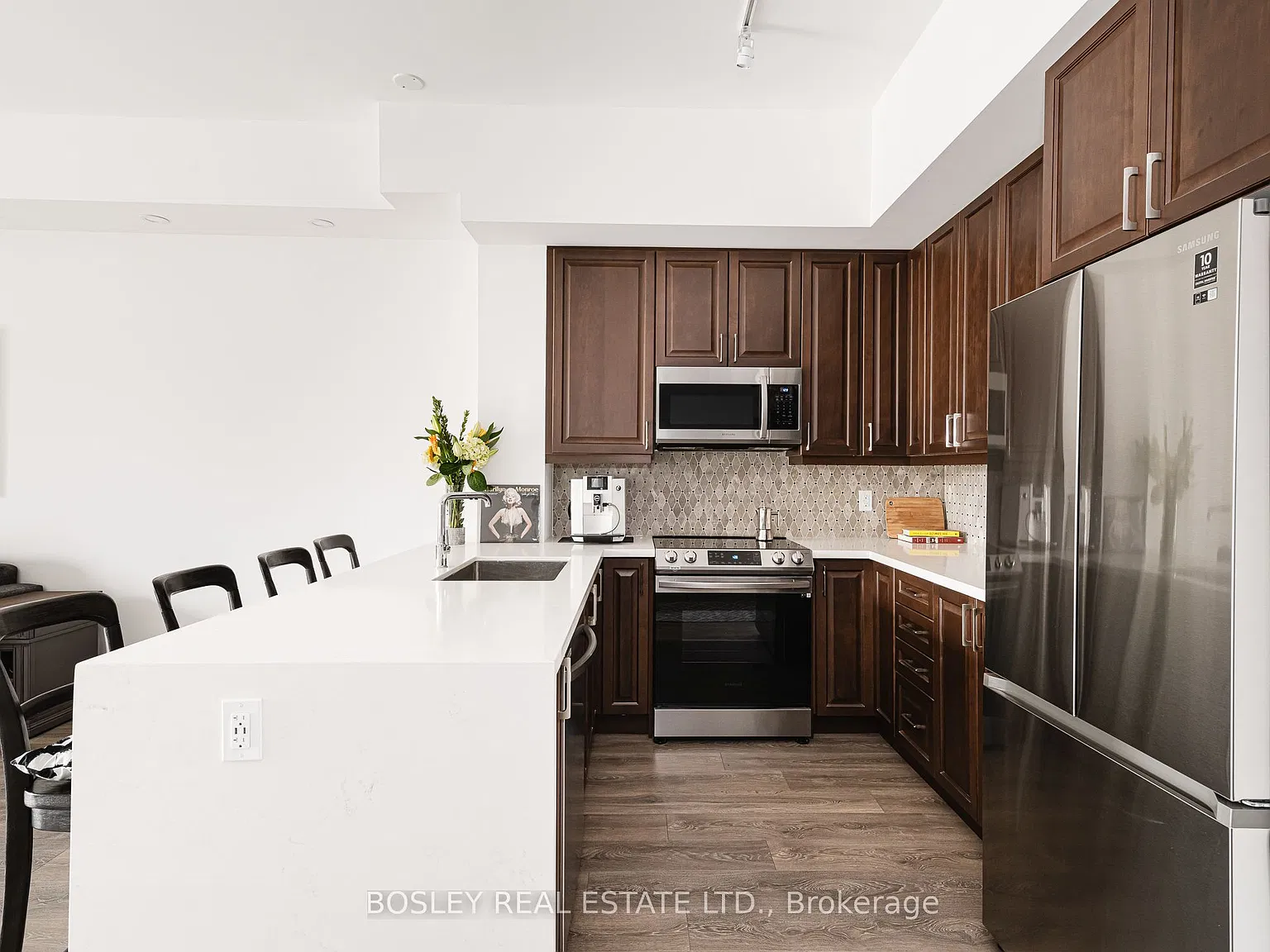 1 bed, $2,500 — Photo 2
