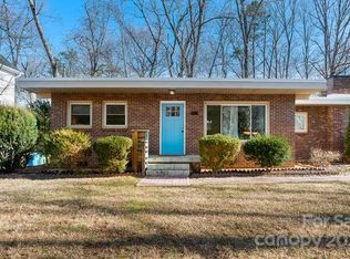 96 Oak Hill Rd, Candler, NC 28715