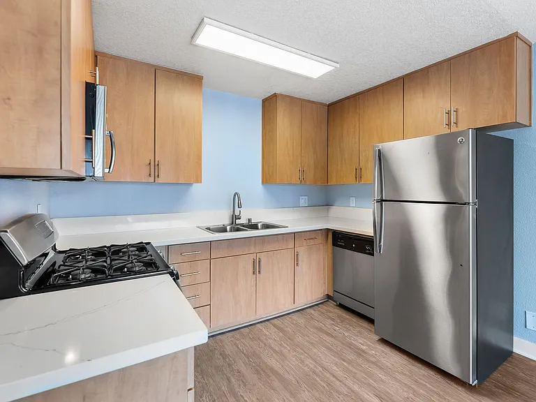 The Circle Apartments at Long Beach — Photo 43