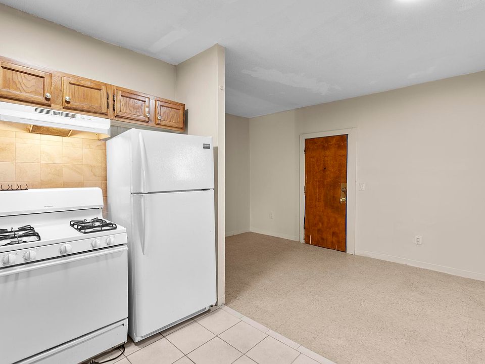 1st image of 26-28 Lawrence St #26-3
