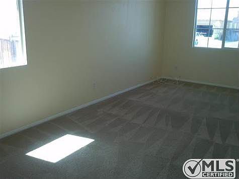 5th image of 11957 Cliffrose Ct