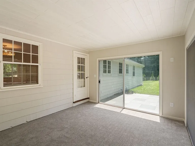 13 Valley Rd — Photo 27