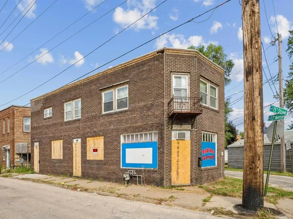 1365 1/2 13th Ave, East Moline, IL 61244