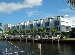 2749 NE 1st St, Pompano Beach, FL 33062