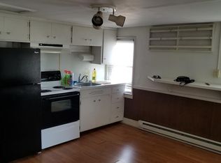 2033 State St, East Petersburg, PA 17520
