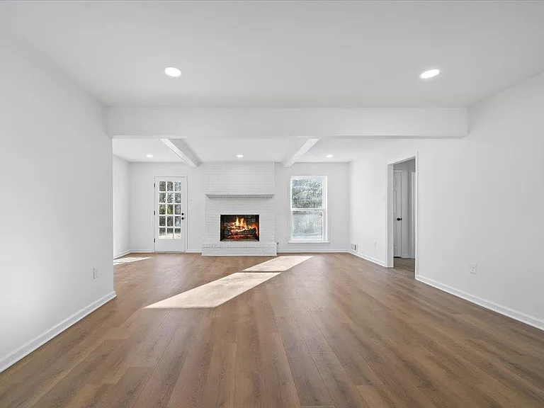 1676 Miller Farms Rd — Photo 8