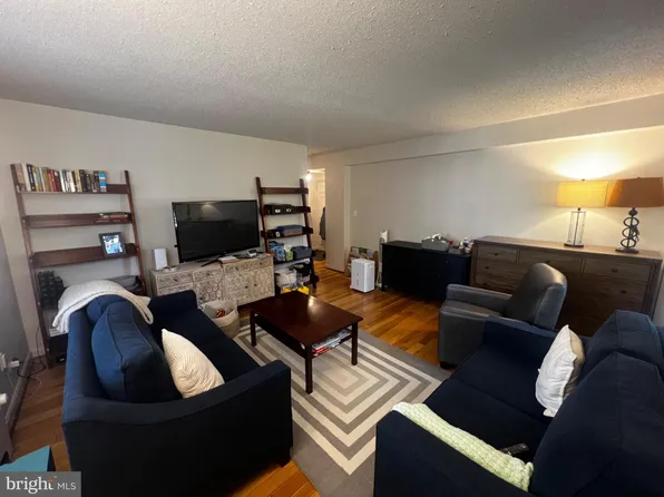 222 N George Mason Dr APT 1, Arlington, VA 22203