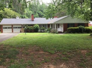 121 S Milford Dr, Salisbury, NC 28144
