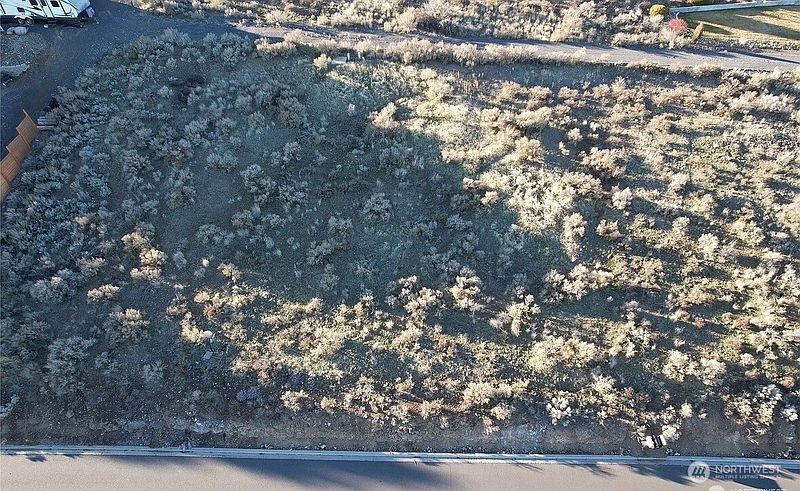 3rd image of 0 Vue Crest Road NW