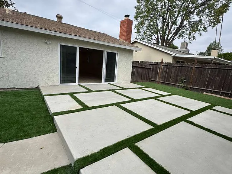 23001 Vanowen St — Photo 18
