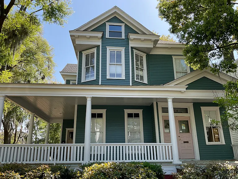 905 E Henry St #A — Photo 1